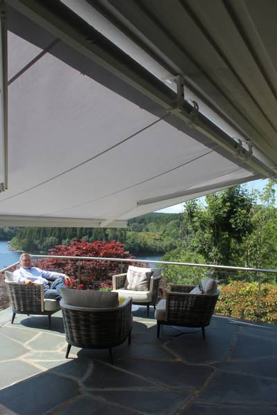 Hovedbilde Markise - Bredde fra 360 til 410 cm x utfall 210 cm